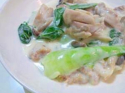 生クリームで鶏肉としめじとチンゲン菜のクリーム煮 レシピ 作り方 By Canon 楽天レシピ